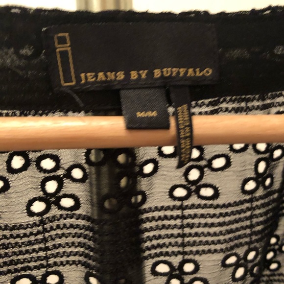 Blouse - Picture 3 of 3